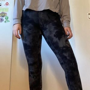 Space Dye Lululemon leggings- hardly worn!